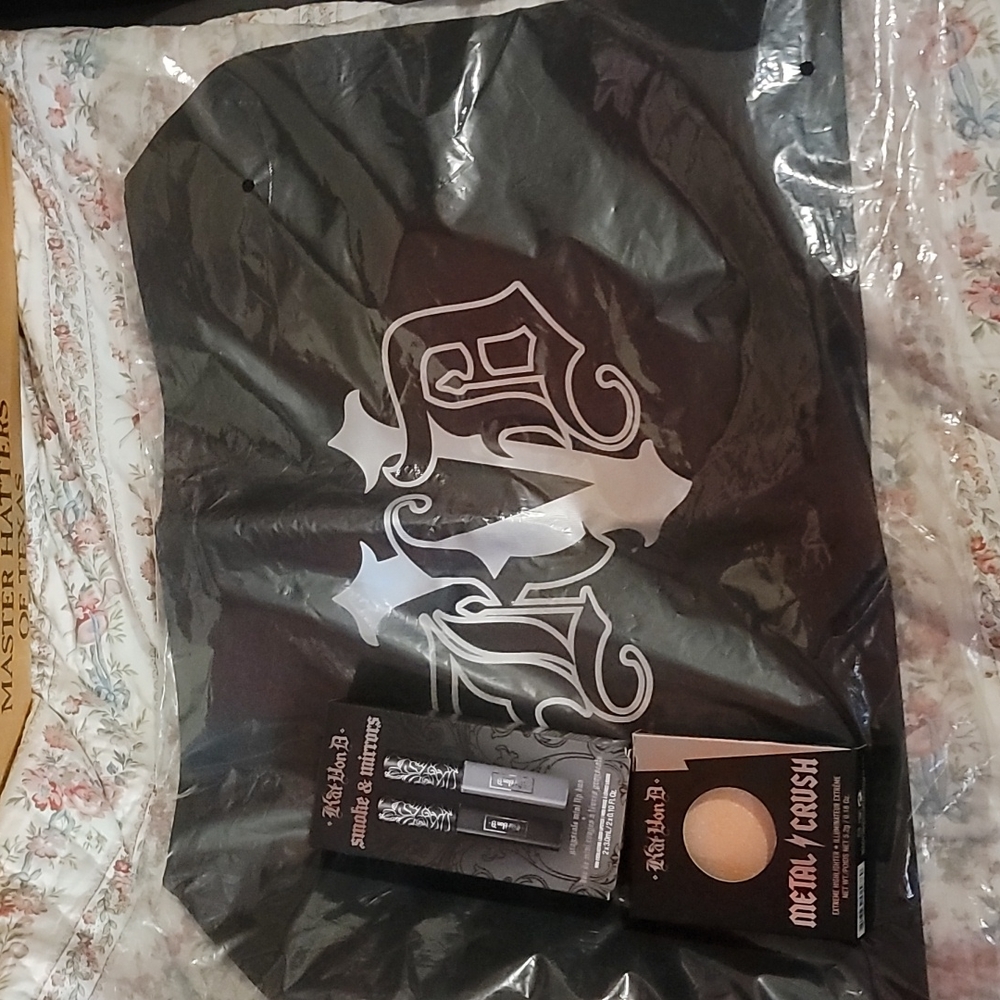 KAT VON D BUNDLE